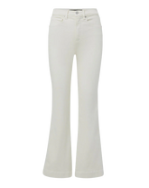 Carson Kick-Flare Jean | Extended