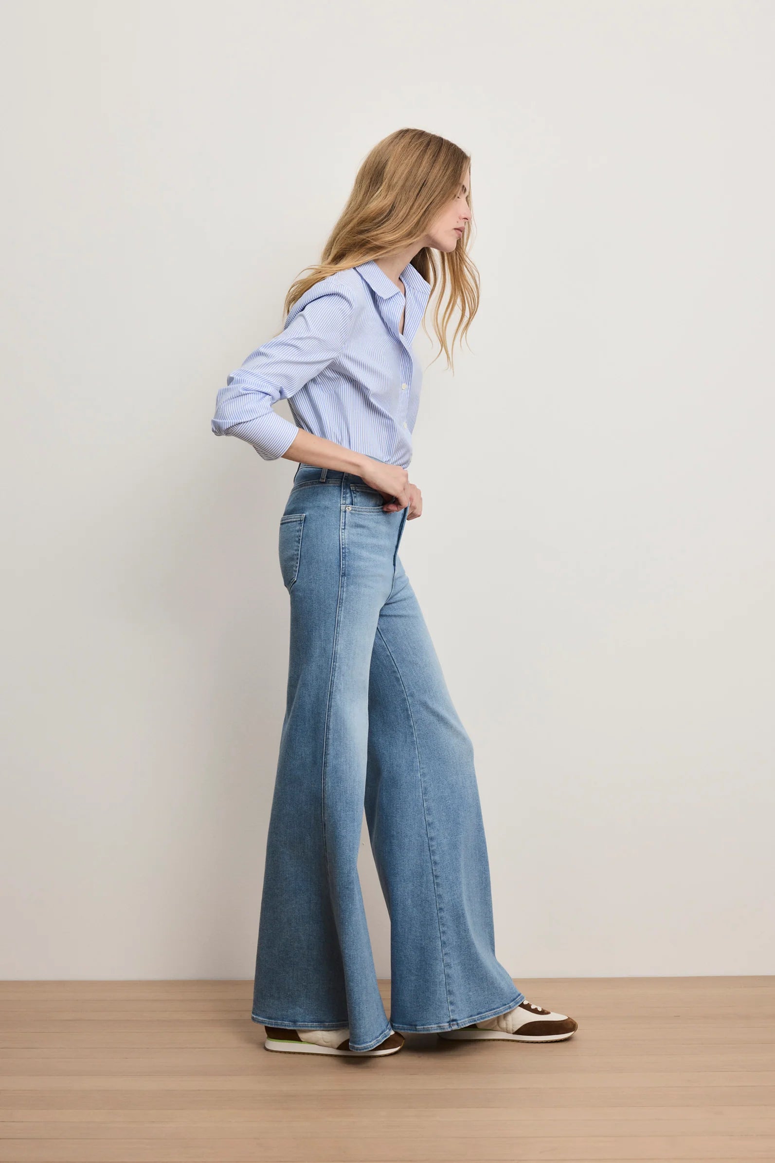 Jesse Ultra-Flare Jean
