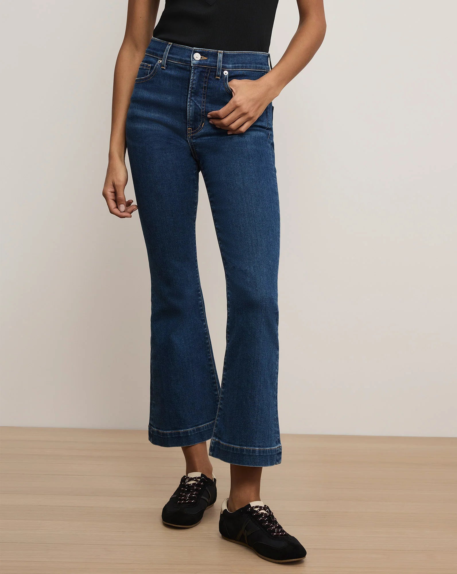 Carson Kick-Flare Jean | Extended