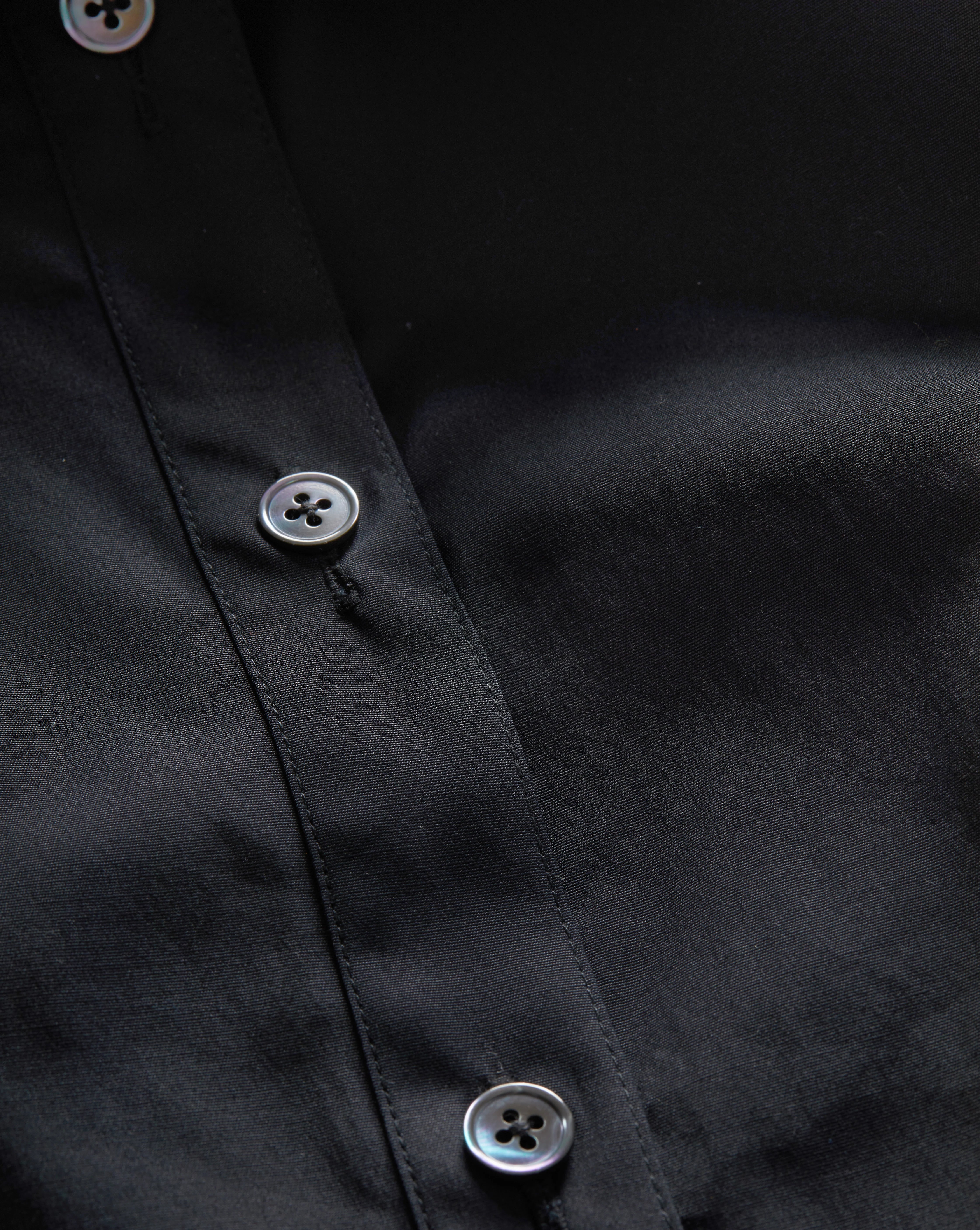 Regina Sleeveless Button-Down Shirt