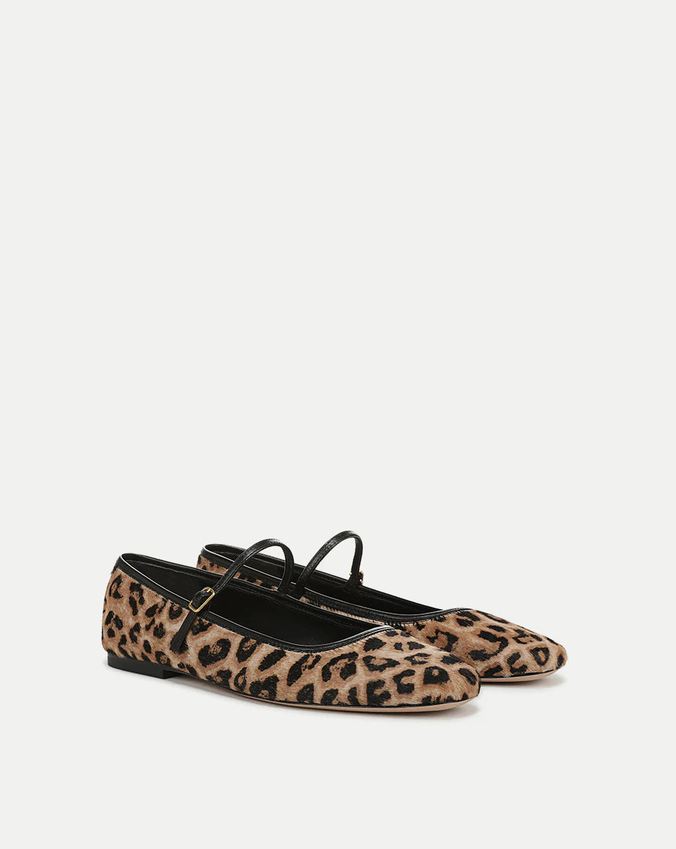 Ellie Leopard Flat